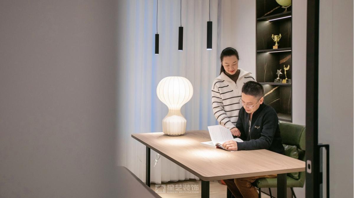 四口之家，小資幸福